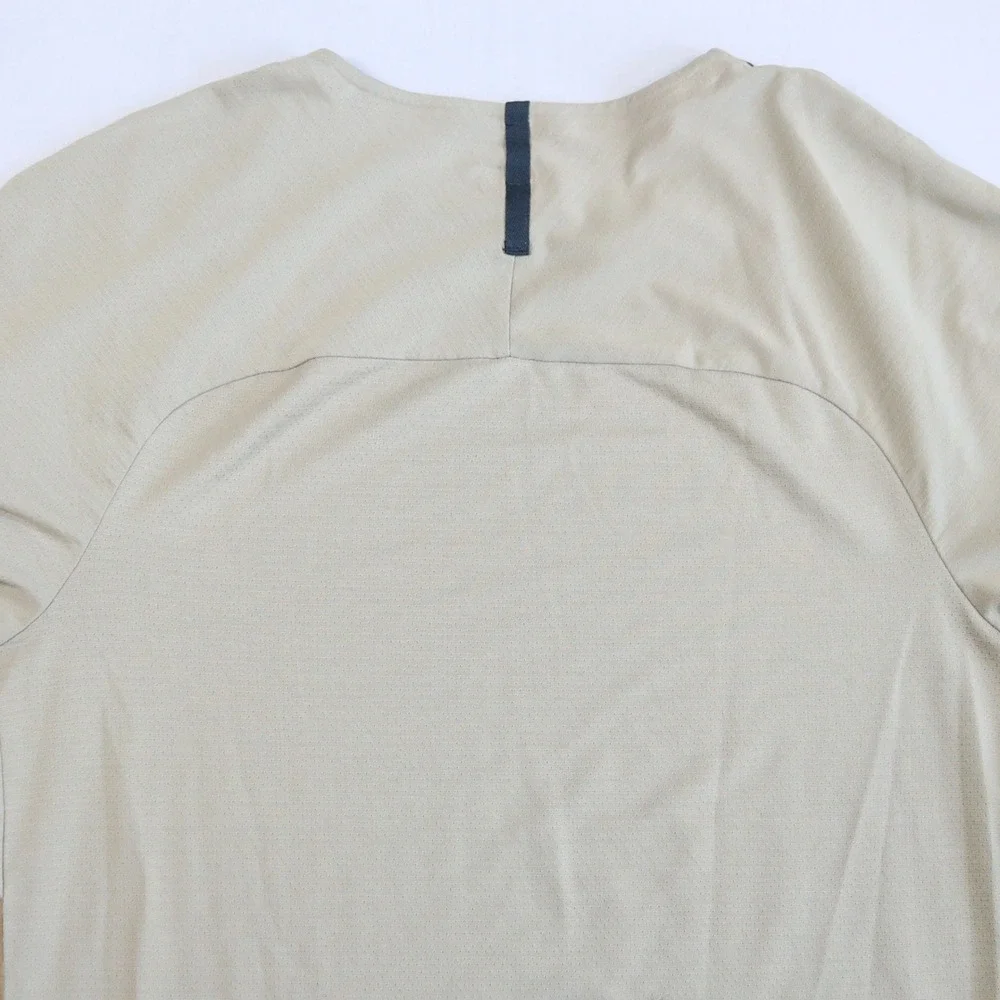 Lululemon Always Agile Short Sleeve Shirt Tan Beige Raglan Curved Hem Mens Small